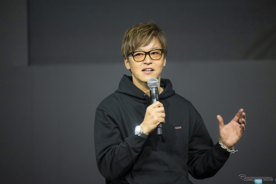 レーシングドライバー 佐々木雅弘氏《写真撮影 土屋勇人》