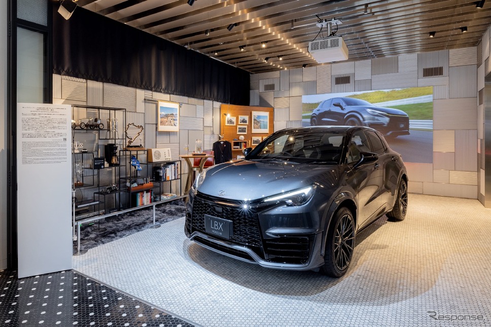 「INTERSECT BY LEXUS TOKYO」で『LBX MORIZO RR』展示開始《写真提供 レクサス》