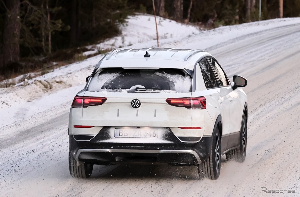 VW Tロック 次期型のプロトタイプ《APOLLO NEWS SERVICE》