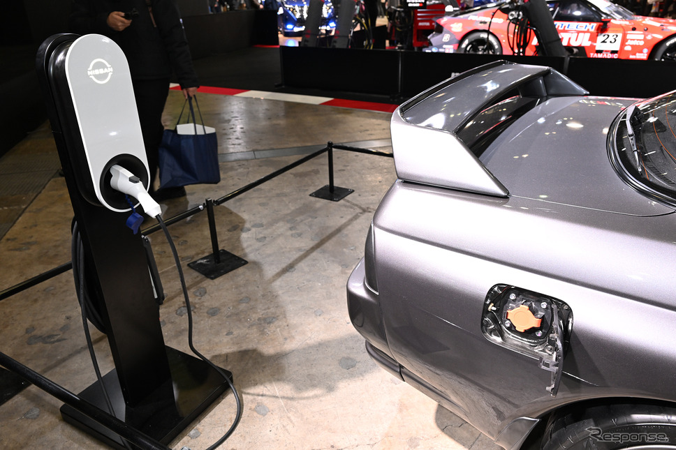 R32型日産『スカイラインGT-R』を電気自動車化したコンセプトモデル「R32EV」(東京オートサロン2025)《写真撮影 安藤貴史》
