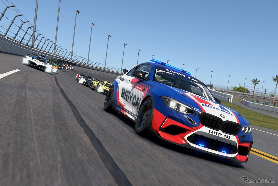 BMW『M2 CSレーシング』 仮想レース「iRacing」のペースカーに起用《photo by BMW》