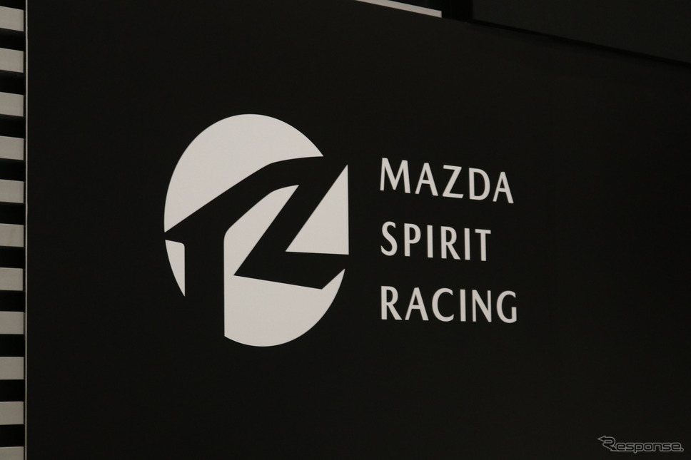 SUBARU×MAZDA スーパー耐久シリーズ 合同展示・トークイベント《写真撮影 土田康弘》