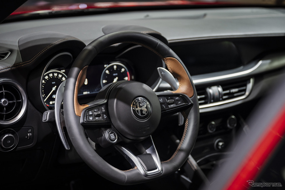 アルファロメオ・ステルヴィオINTENSA(ブリュッセルモーターショー2025)《photo by Alfa Romeo》
