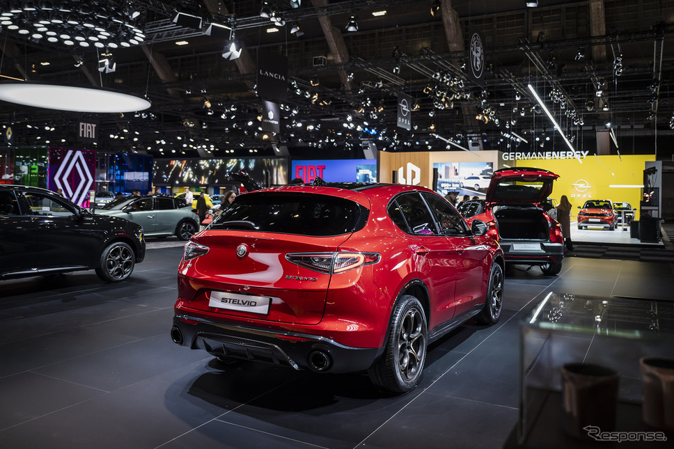 アルファロメオ・ステルヴィオINTENSA(ブリュッセルモーターショー2025)《photo by Alfa Romeo》