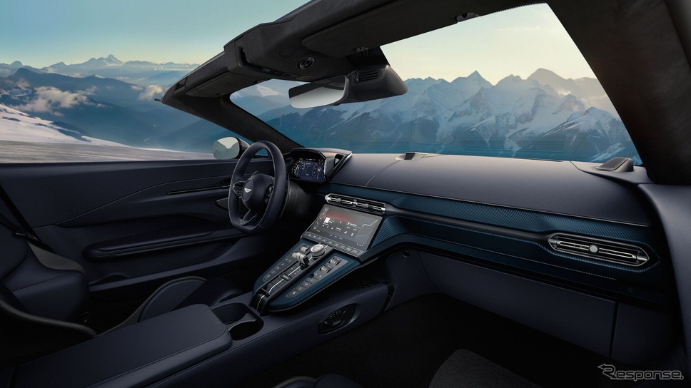 アストンマーティン・ヴァンテージ・ロードスター新型《photo by astonmartin》