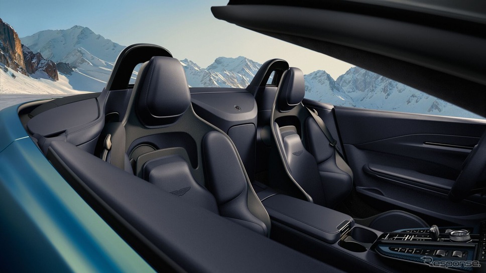アストンマーティン・ヴァンテージ・ロードスター新型《photo by astonmartin》