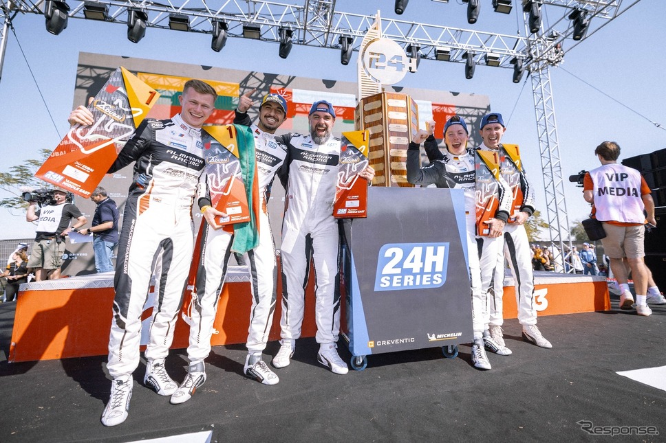 BMW『M4 GT3 EVO』がドバイ24時間レースで総合優勝《photo by BMW》