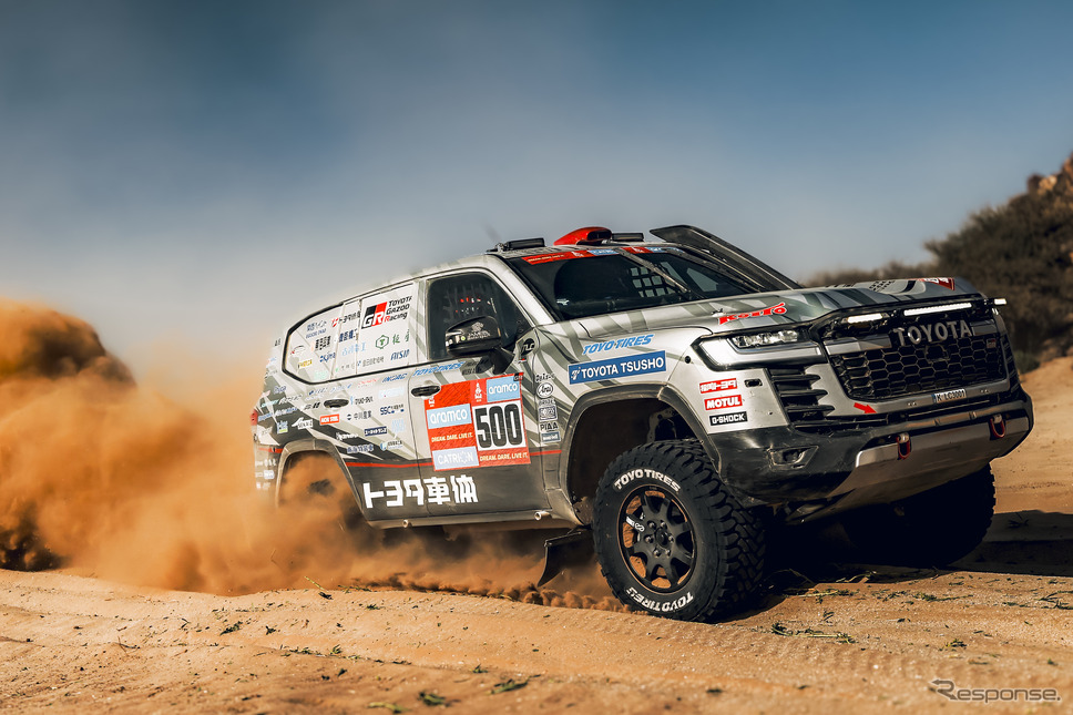TLC参戦車両『ランドクルーザー300 GR SPORT』《写真提供 TOYO TIRE》