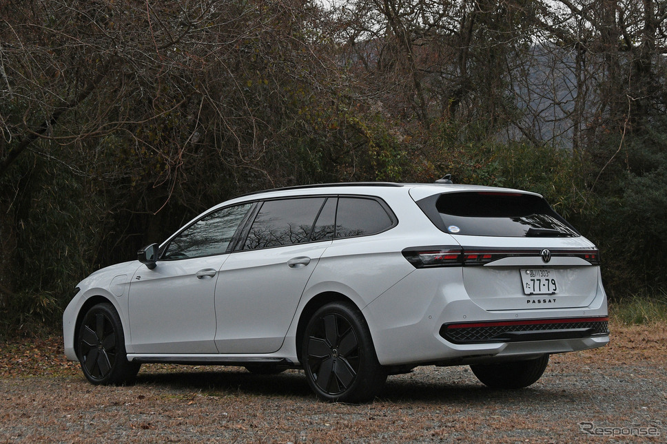 VW パサート 新型(eハイブリッド・Rライン)《写真撮影 諸星陽一》
