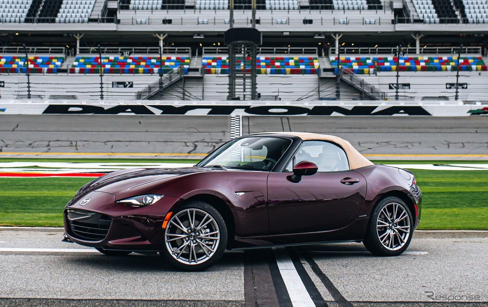 マツダ『MX-5ミアタ』(日本名:『ロードスター』)の35周年記念車《photo by Mazda》