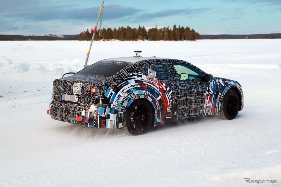 BMW M3 EV 市販型のプロトタイプ《APOLLO NEWS SERVICE》