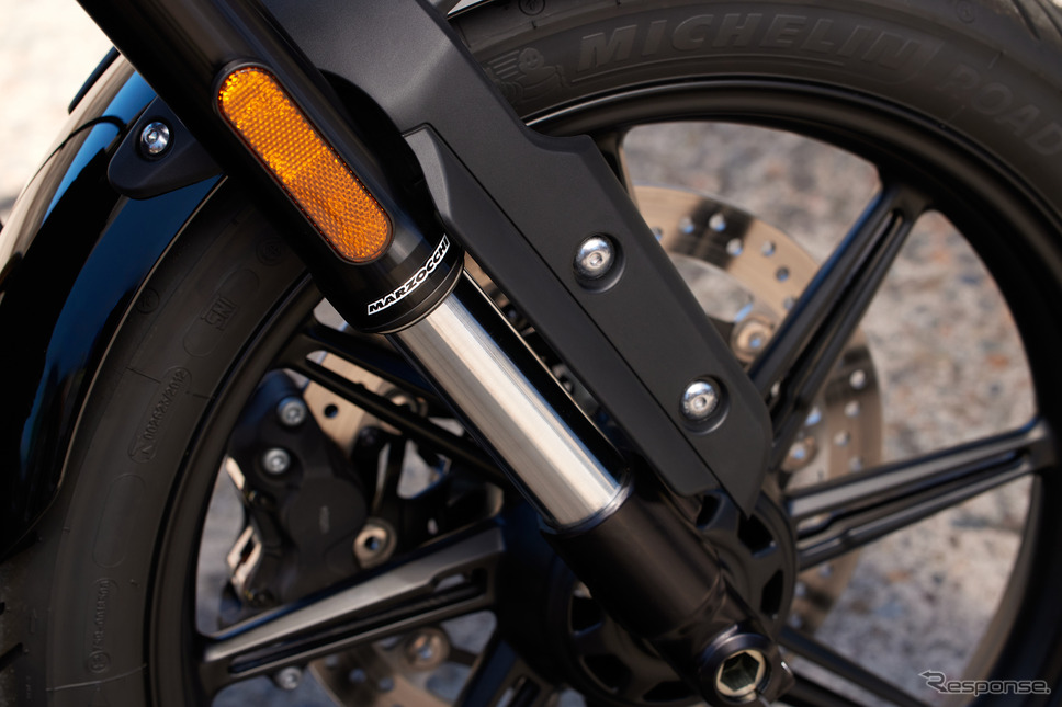 トライアンフ スピードツイン900《写真提供 TRIUMPH》