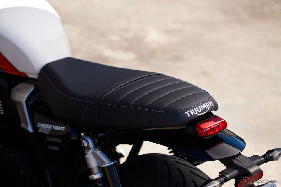 トライアンフ スピードツイン900《写真提供 TRIUMPH》