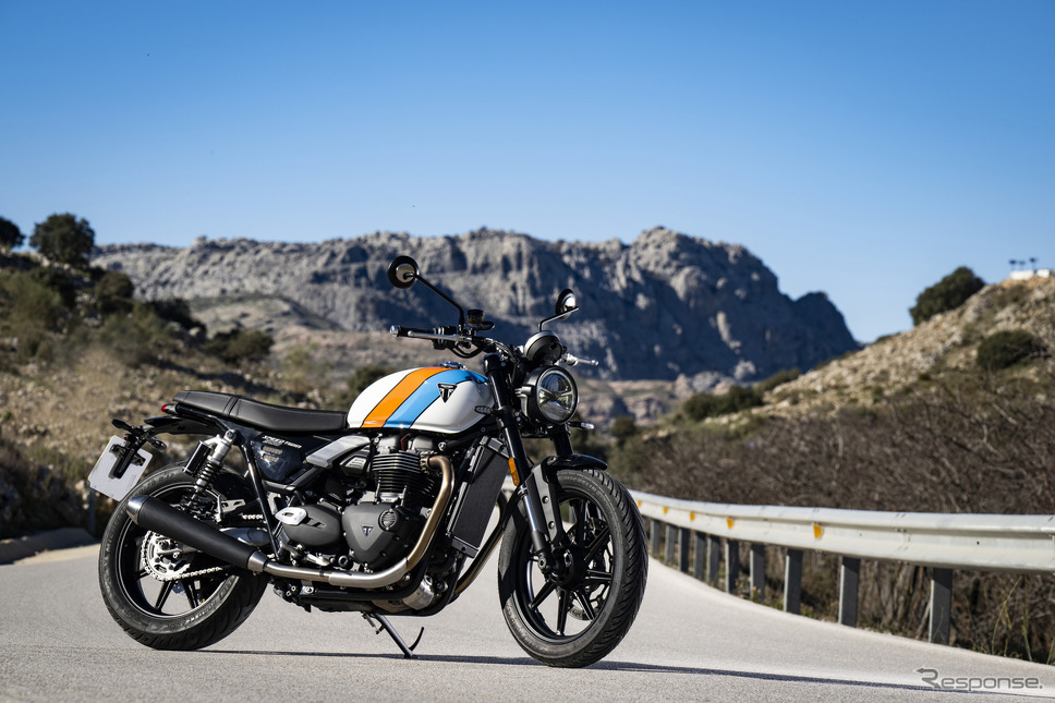 トライアンフ スピードツイン900《写真提供 TRIUMPH》