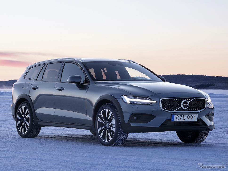 ボルボV60クロスカントリー(参考画像)《photo by Volvo Cars》