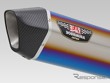 Slip-On HEPTA FORCE サイクロン 2本出し EXPORT SPEC 政府認証:STBCチタンブルーカバー/カーボンエンド《写真提供 ヨシムラジャパン》