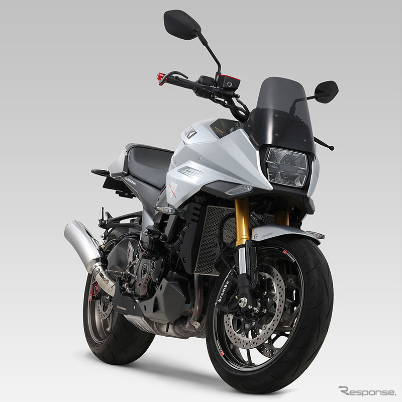スズキ・KATANA用・チタン Slip-On B-77 サイクロン 政府認証 (ヒートガード付属)《写真提供 ヨシムラジャパン》