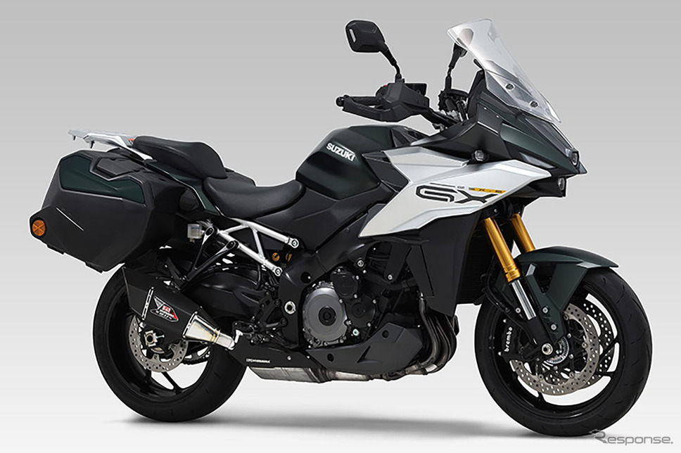 スズキ・GSX-S1000GX用・Slip-On R-11Sq サイクロン EXPORT SPEC 政府認証《写真提供 ヨシムラジャパン》