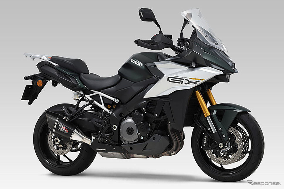 スズキ・GSX-S1000GX用・Slip-On R-11Sq サイクロン EXPORT SPEC 政府認証《写真提供 ヨシムラジャパン》