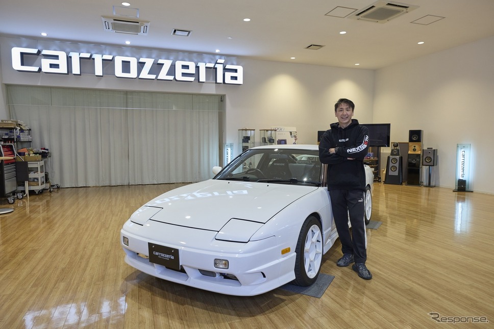プロレーシングドライバー・松田次生氏の愛車、日産『180SX』も展示《写真提供 パイオニア》