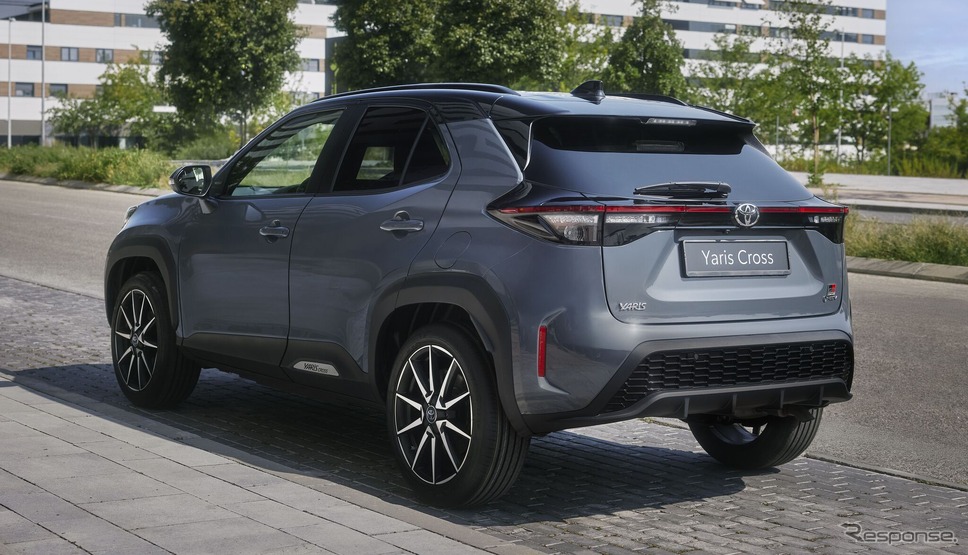 トヨタ・ヤリスクロスの「GRスポーツ」の2025年モデル(欧州仕様)《photo by Toyota》