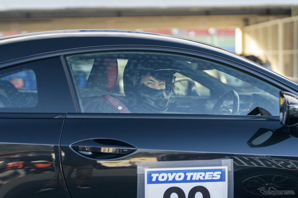 PROXES DRIVING PLEASURE《写真撮影 望月勇輝》