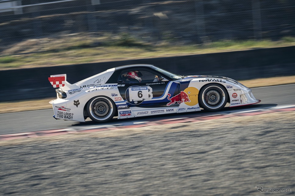 PROXES DRIVING PLEASURE《写真撮影 望月勇輝》
