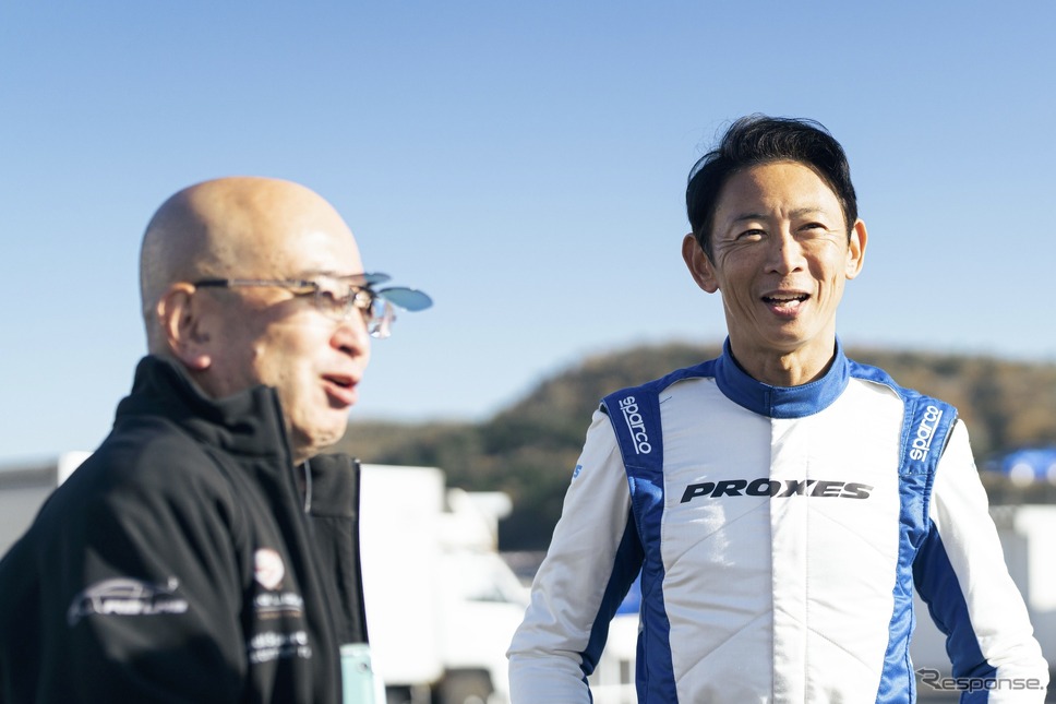 PROXES DRIVING PLEASURE《写真撮影 望月勇輝》