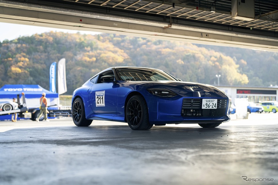PROXES DRIVING PLEASURE《写真撮影 望月勇輝》