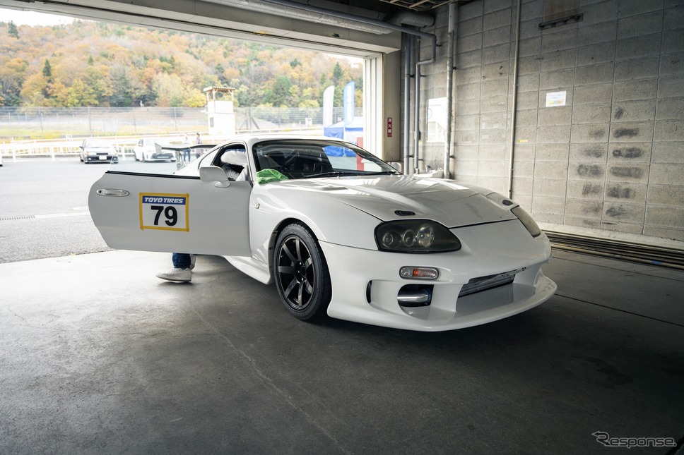 PROXES DRIVING PLEASURE《写真撮影 望月勇輝》