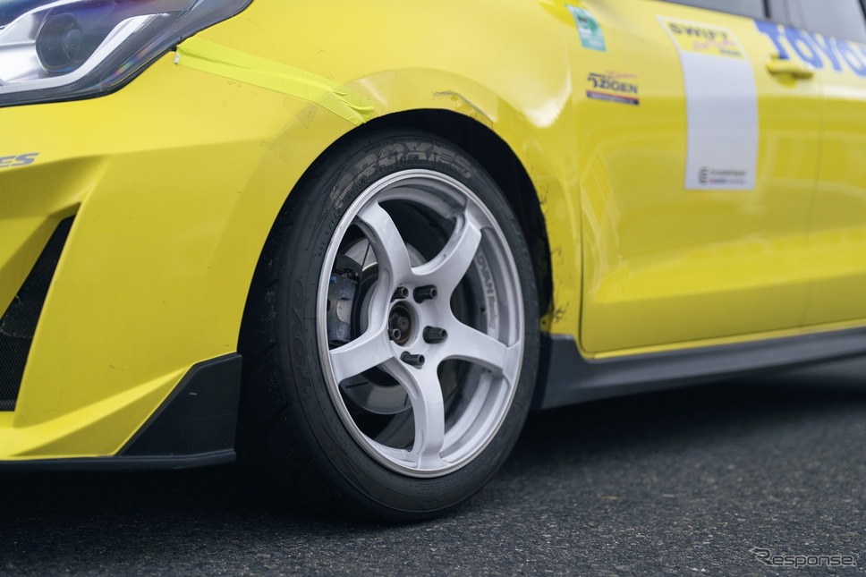 PROXES DRIVING PLEASURE《写真撮影 望月勇輝》