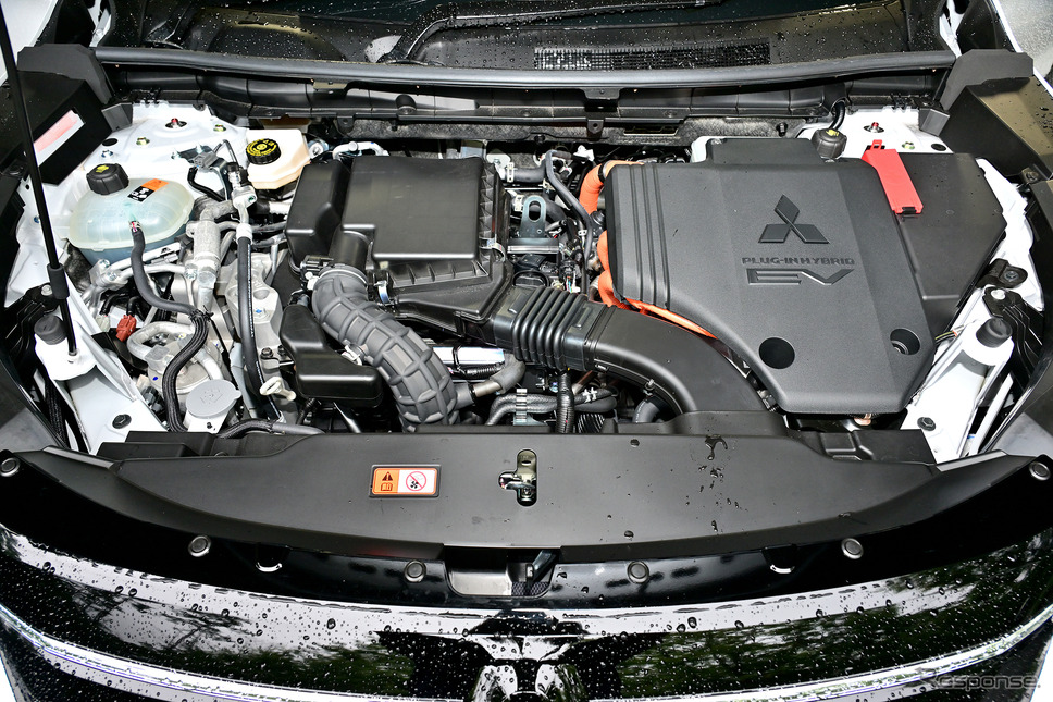 三菱 アウトランダーPHEV 改良新型《写真撮影 雪岡直樹》