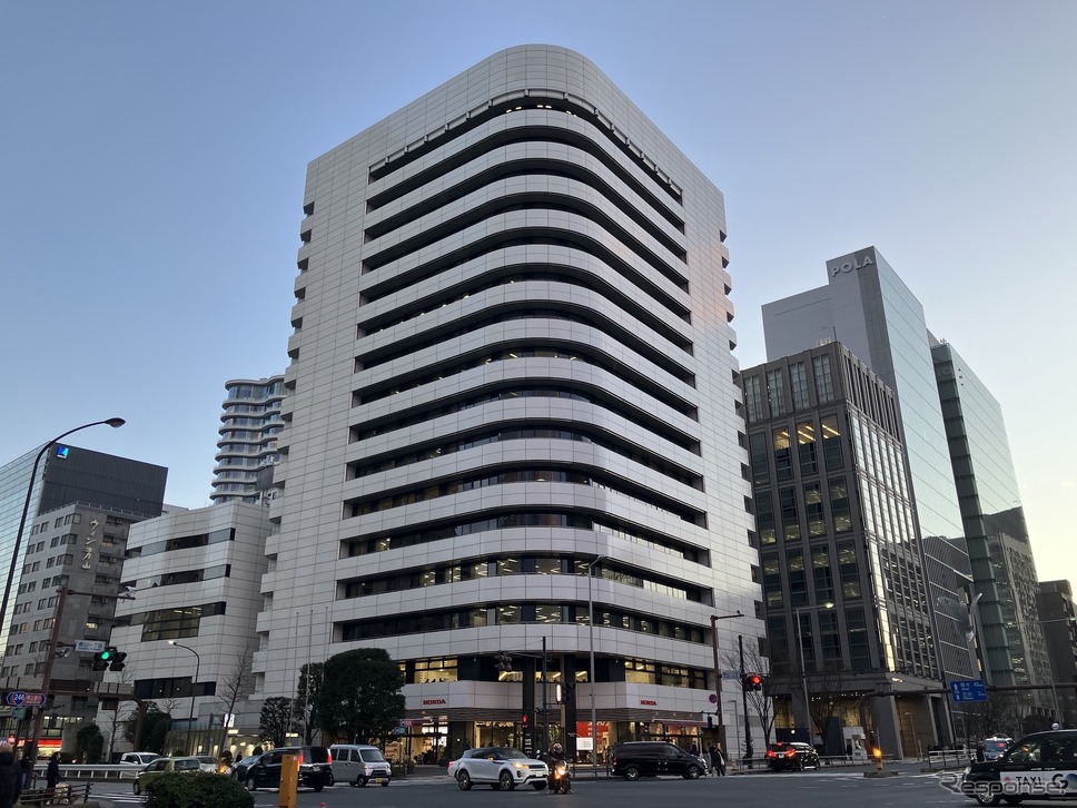 ホンダ青山ビル《写真撮影 高木啓》