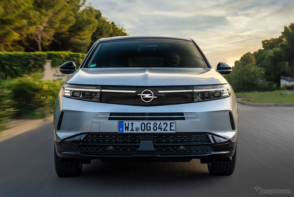 オペル・グランドランドPHEV《photo by Opel》