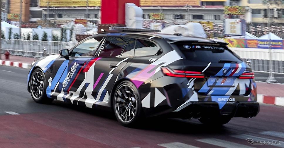 BMW M5ツーリング 新型のMotoGPのセーフティカー《photo by BMW》