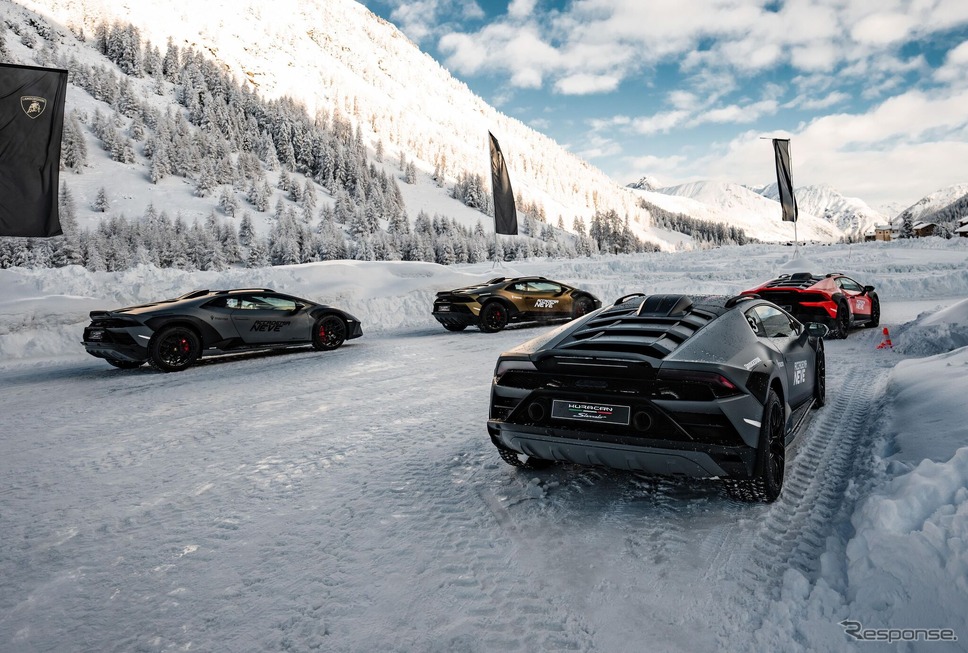 ランボルギーニの雪上ドライビングアカデミー「アカデミア・ネーヴェ」の10周年記念イベント《photo by Lamborghini》