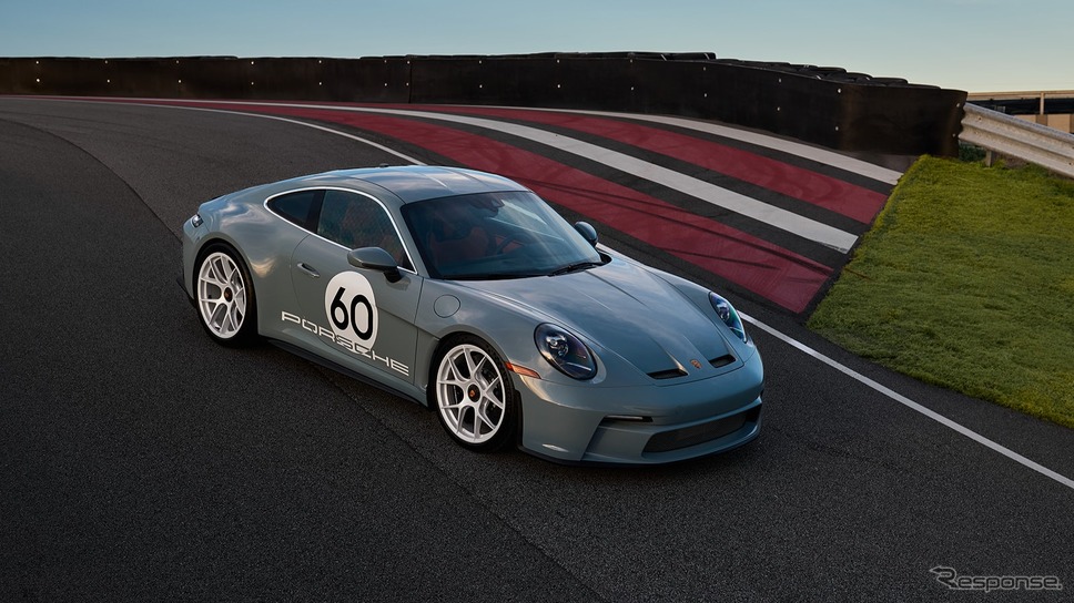 ポルシェ『911 S/T』《photo by Porsche》