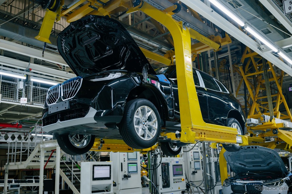 BMWグループの南アフリカ・ロスリン工場で生産されている新型『X3』《photo by BMW》