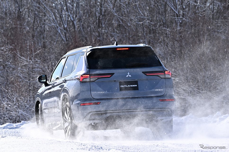 三菱 アウトランダーPHEV《写真撮影 雪岡直樹》