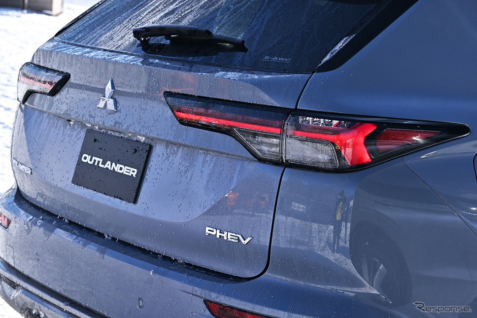 三菱 アウトランダーPHEV《写真撮影 雪岡直樹》