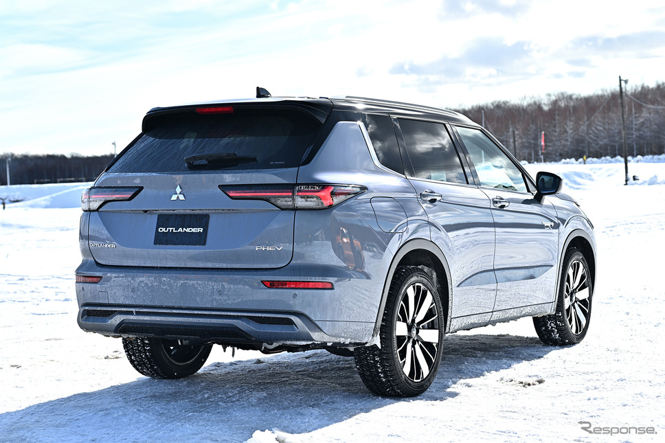 三菱 アウトランダーPHEV《写真撮影 雪岡直樹》