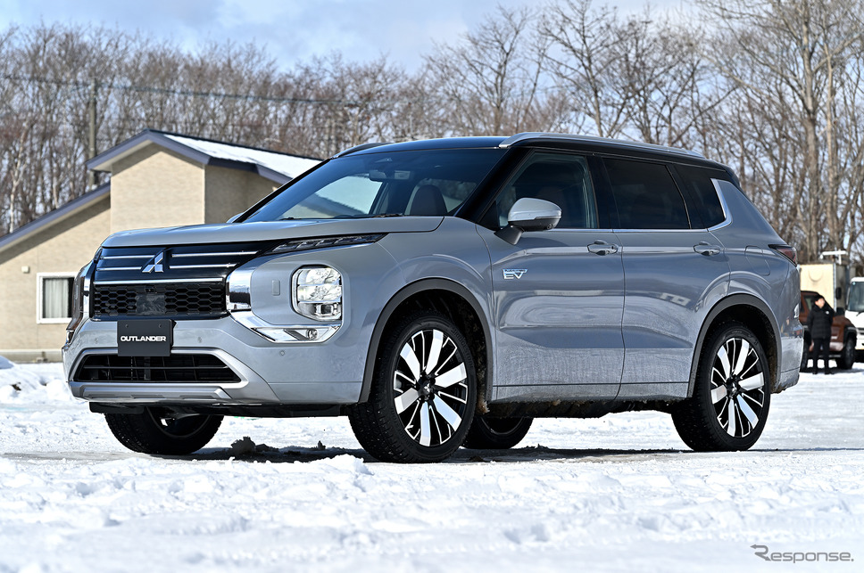 三菱 アウトランダーPHEV《写真撮影 雪岡直樹》