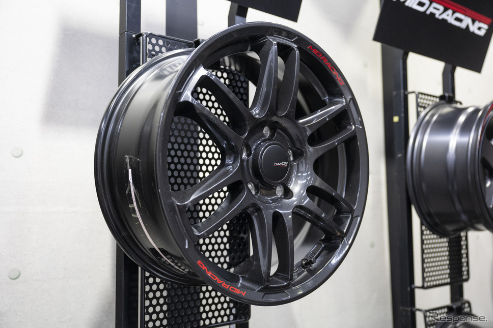 MID RACING R26《写真撮影 土屋勇人》