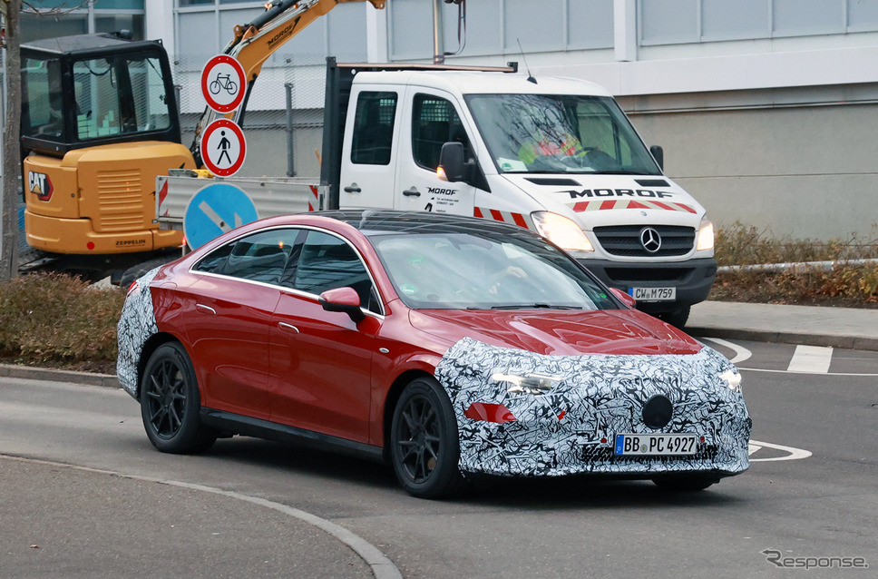 メルセデスベンツ CLA 次期型のプロトタイプ《APOLLO NEWS SERVICE》