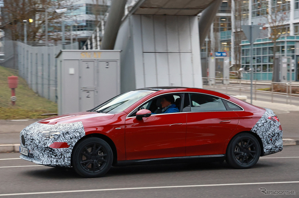 メルセデスベンツ CLA 次期型のプロトタイプ《APOLLO NEWS SERVICE》