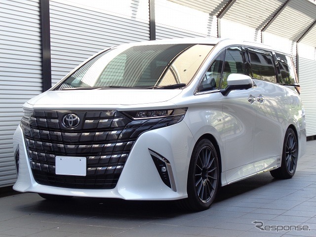 DAMPER ZZ-R L AAHH45W装着例(フロント:18mmダウン / リア:16mmダウン)《写真提供 BLITZ》