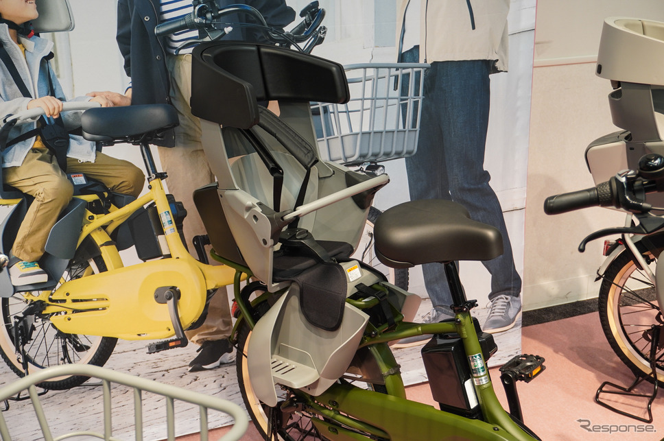ヤマハの子乗せモデルの新型電動アシスト自転車『PAS babby』『PAS kiss』《写真撮影 宮崎壮人》