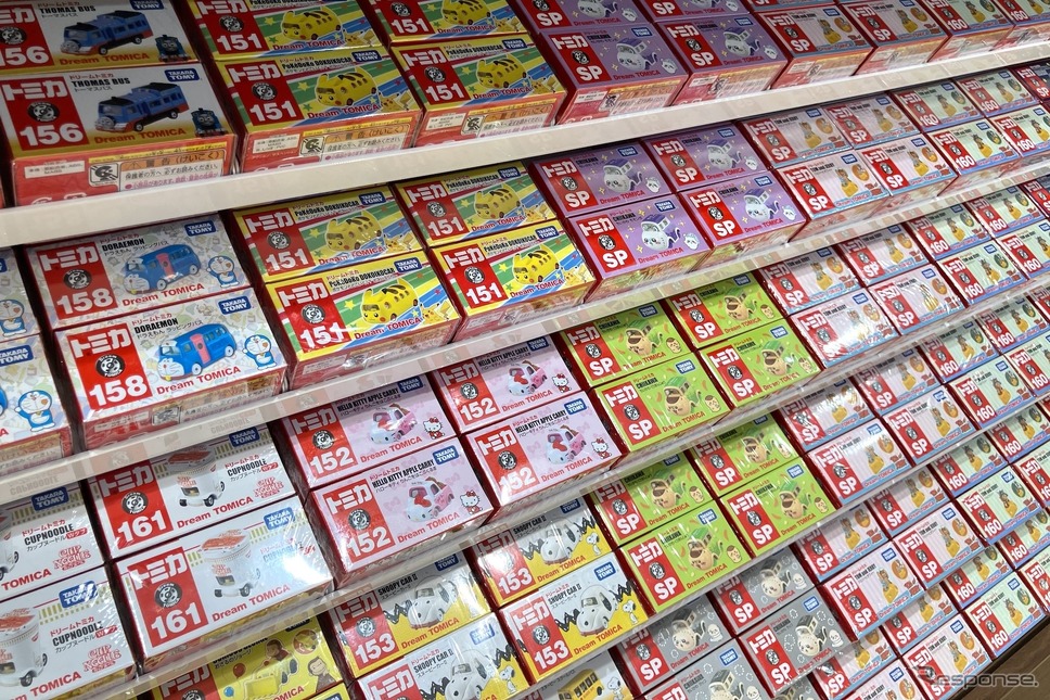 トミカ・プラレールショップ東京店 (c) TOMY《写真撮影 高木啓》