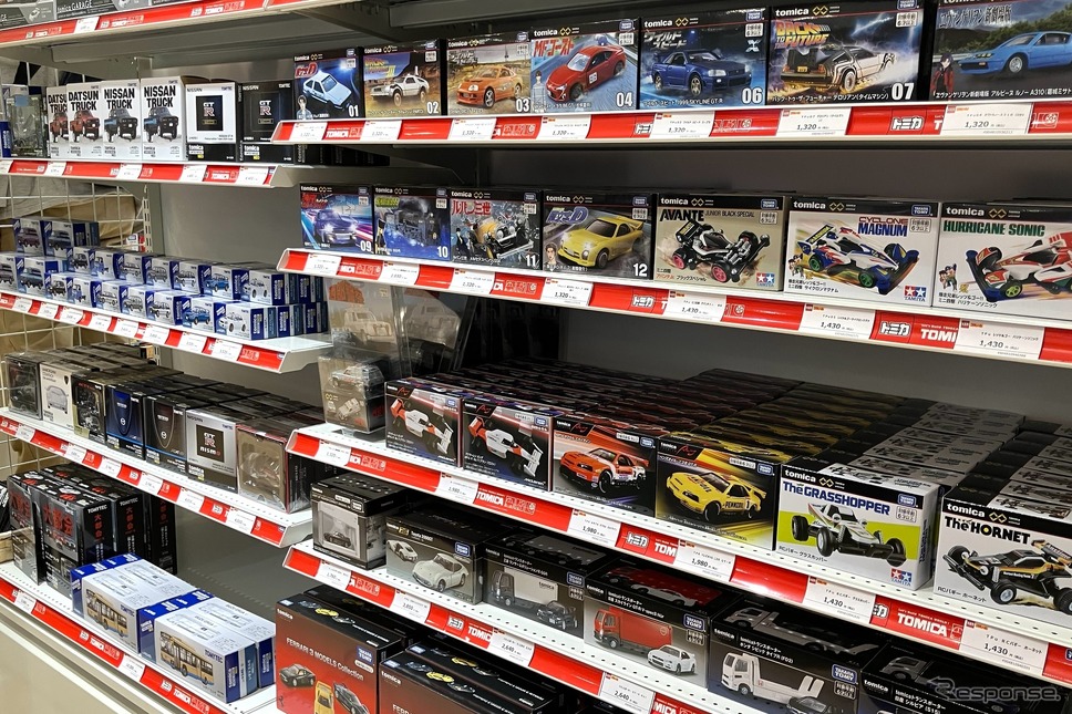 トミカ・プラレールショップ東京店 (c) TOMY《写真撮影 高木啓》
