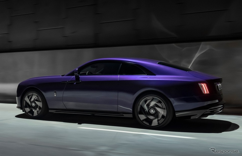 ロールスロイス・ブラック・バッジ・スペクター《photo by rolls-royce motorcars》